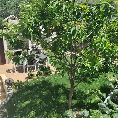 Holiday home Mia *